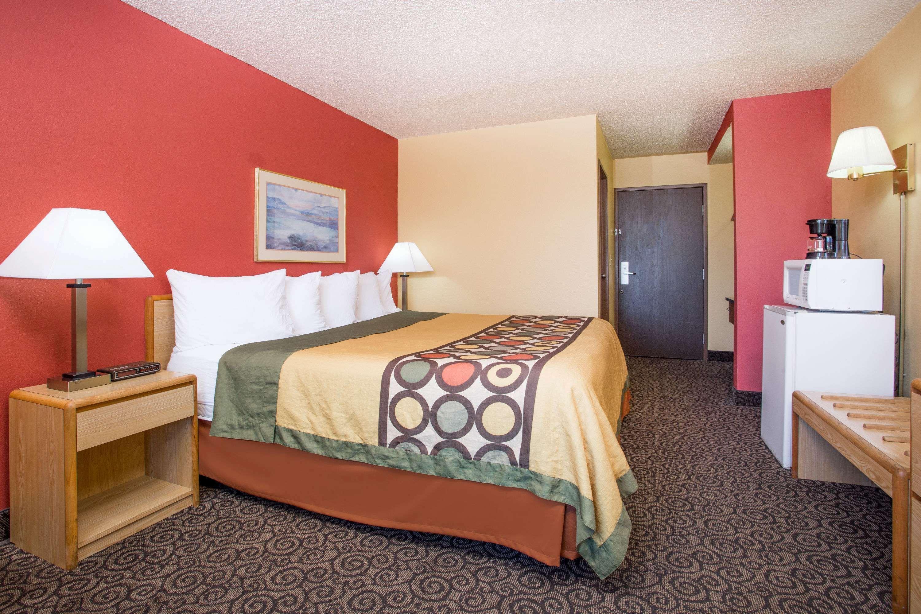 Hotel Super 8 By Wyndham Appleton Extérieur photo
