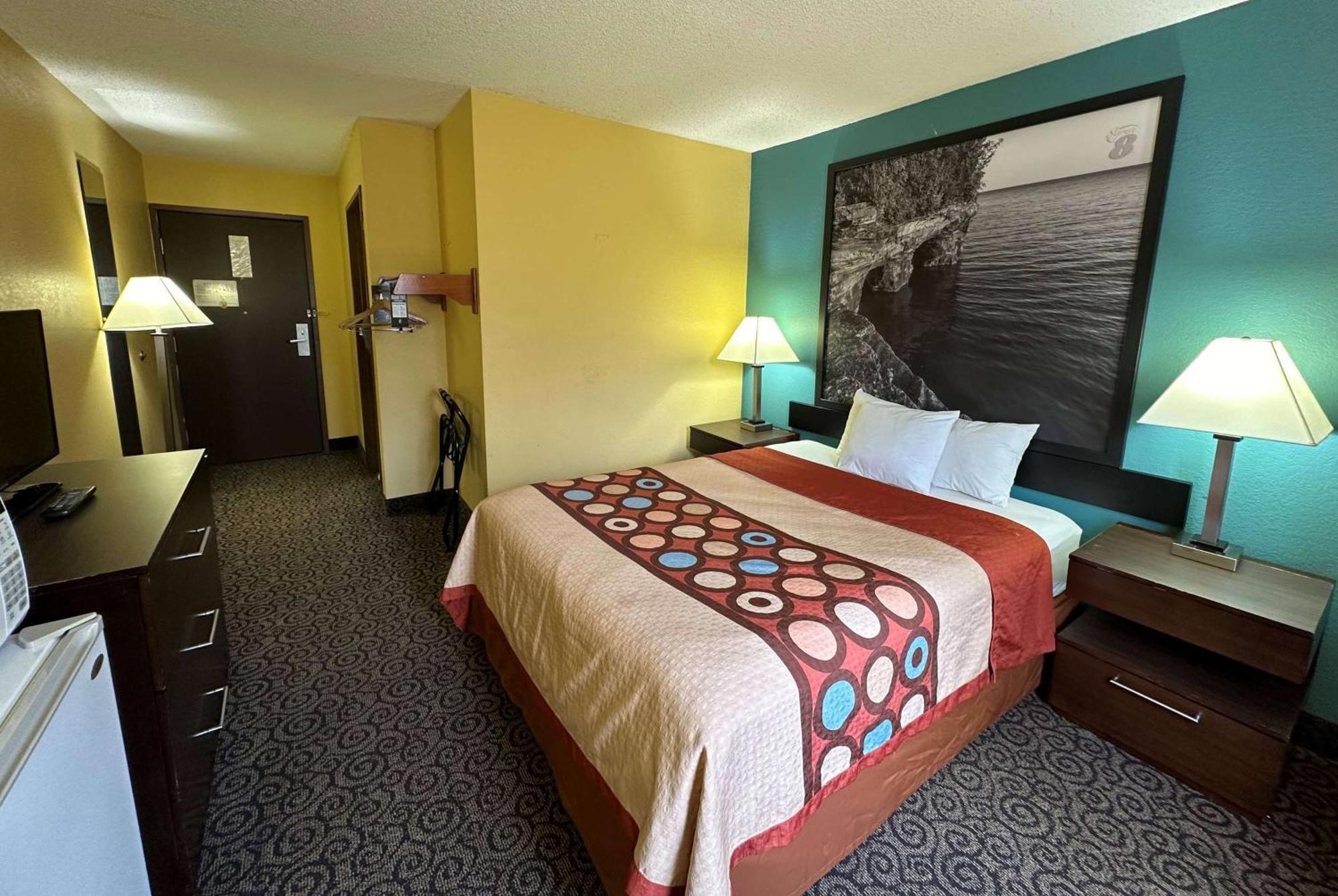 Hotel Super 8 By Wyndham Appleton Extérieur photo